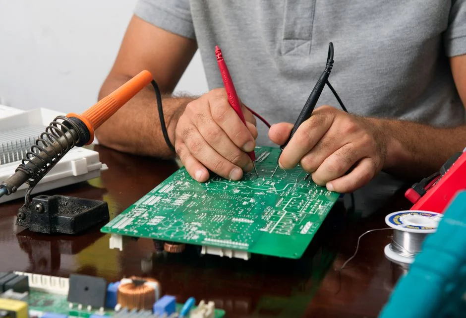 TV repair workshop